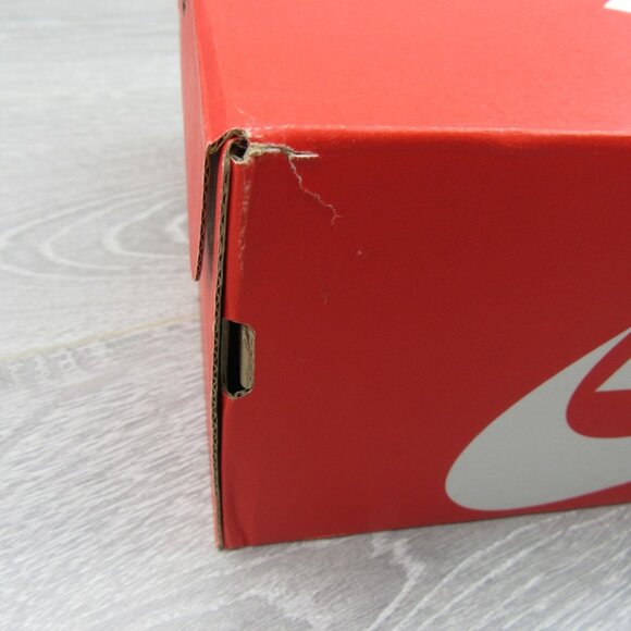 Nike Zoom Vomero 5 Athletic Shoes Mens Size 10 Red Black NEW - Picture 16 of 16